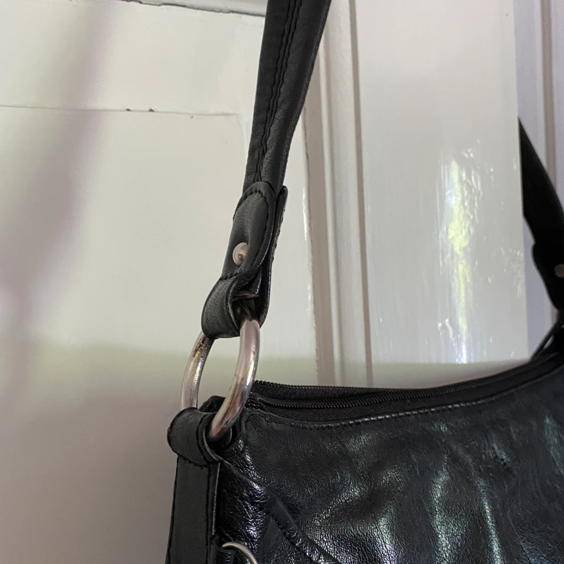 Svart liten väska  - 91
