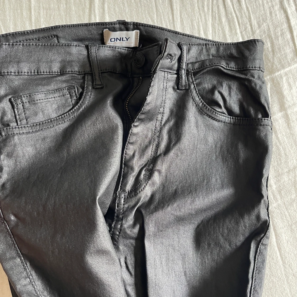 Byxor från only - 90