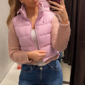 Zara väst - Kroppad fin väst använd en gång sedan köp så så gott som ny