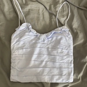 Zara topp - Köpt här från plick men har aldrig använt den💗 