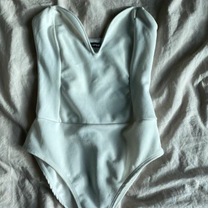 Vit body - Vit body sitter jätte bra