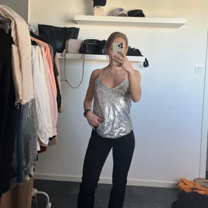 Glittertop!✨ - Perfekt top till temafest eller utgång✨ Kom med prisförslag om du är intresserad!