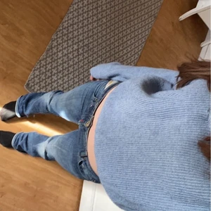 ⚡️Pull and bear tröja⚡️ - Super skön tjocktröja ifrån pull and bear i London🥰 köpt för 499 kr