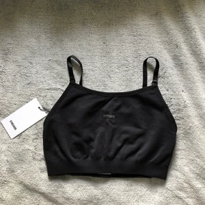 gymshark sport bh - en så snygg gymshark sport bh som tyvärr inte passar mig, aldrig använd dock tog jag ut inläggen och hittar ej dom!!🧚🏼