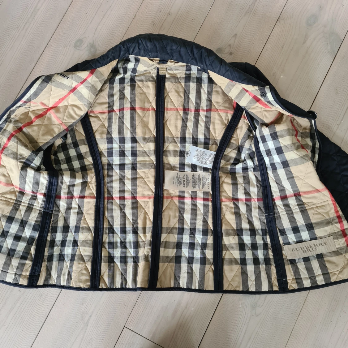 Burberry Brit jacka dam stl S, mkt fin - 90