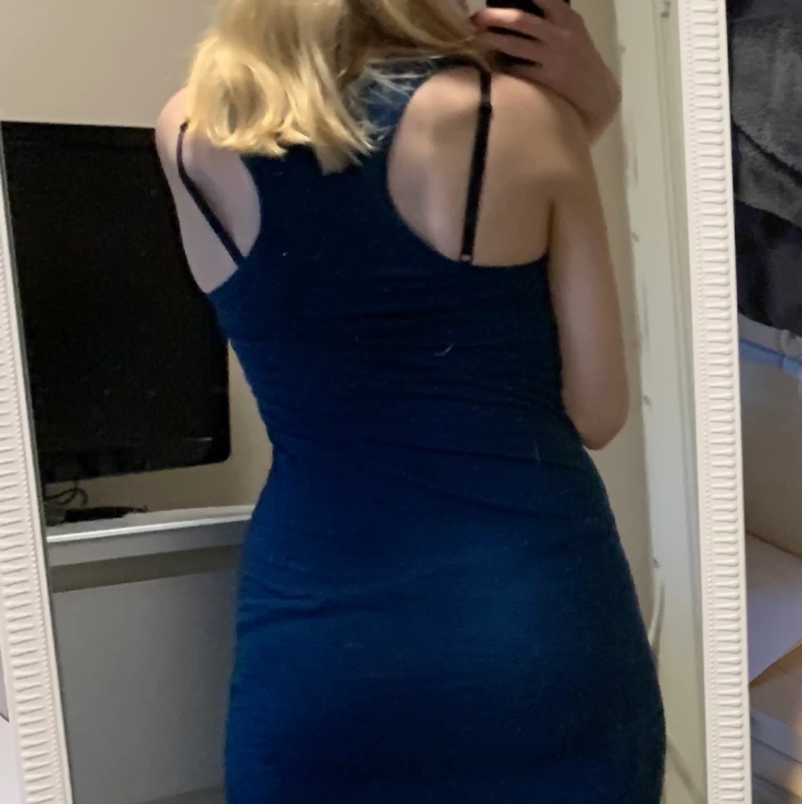 Tunn klänning i storlek XS - 91