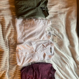 4 olika toppar - 4 st olika toppar, alla i en princip oanvända🥰 2 st från bikbok 1 från gina tricot och en från hm