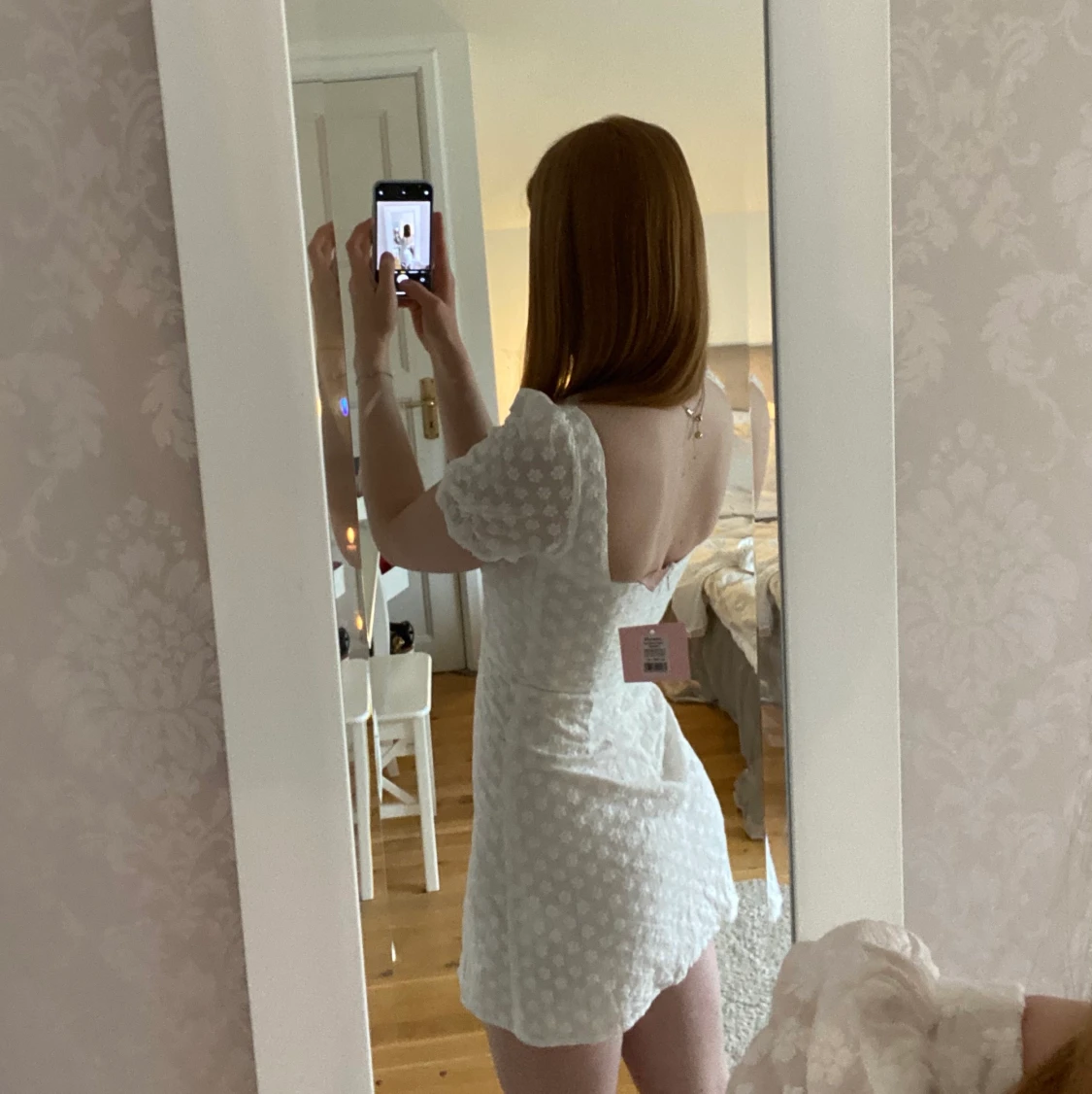 Vit klänning strl. 32 + (34 såld) - 90