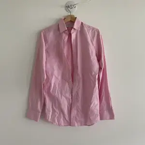 Rosa skjorta från jack&jones premium. Storlek XS