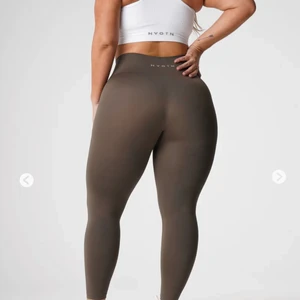 Nvgtn - Olive Solid Seamless Leggings - I princip helt oanvända tights från Nvgtn. 