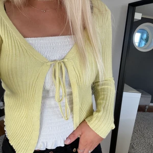 Tröja - Gullig topp från Madlady i storlek xs använd fåtalgånger 