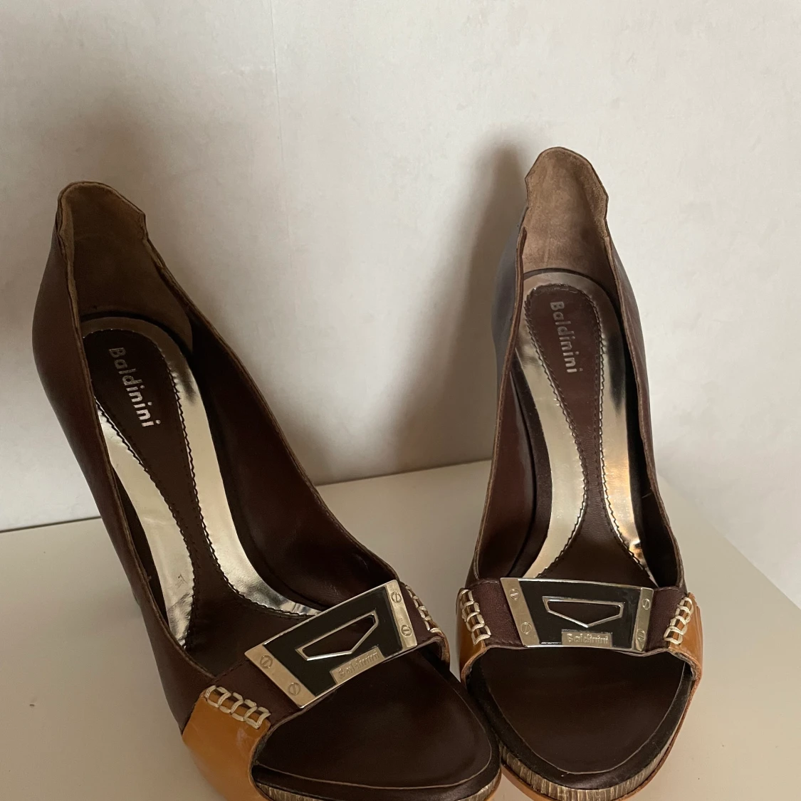 Baldinini högklackat Strl 381/2 nyskick