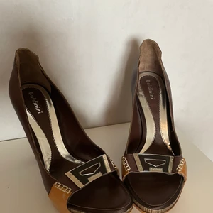 Baldinini högklackat Strl 381/2 nyskick - Italienska highheels från Baldinini i absolut nyskick 