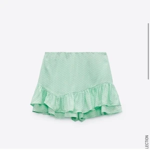 Kjol - Kjol från zara, använd fåtal gånger. Strl s, sann till storleken. Skriv för fler bilder. Köparen står för frakt men kan mötas upp i Stockholm 