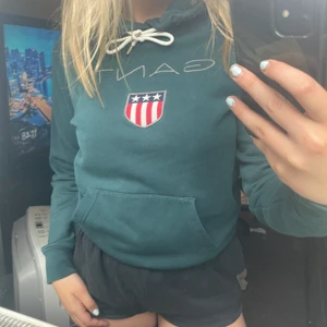Gant hoodie - Hoodie från gant i nyskick, jätte skön å snygg❤️‍🩹