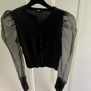 Chiquelle  - Säljer min superfina blus/tröja, super mjuk och bra kvalite🖤