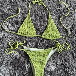 Grön bikini - Använd 1 gång, från Shein. Passar även M