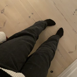 C.W jeans - Jag använder inte dom längre. Jag köpte ett till par så jag har 2, behöver bara 1💗kul om den hamnade hos någon som behöver! Orginal pris: 500🫶🏼