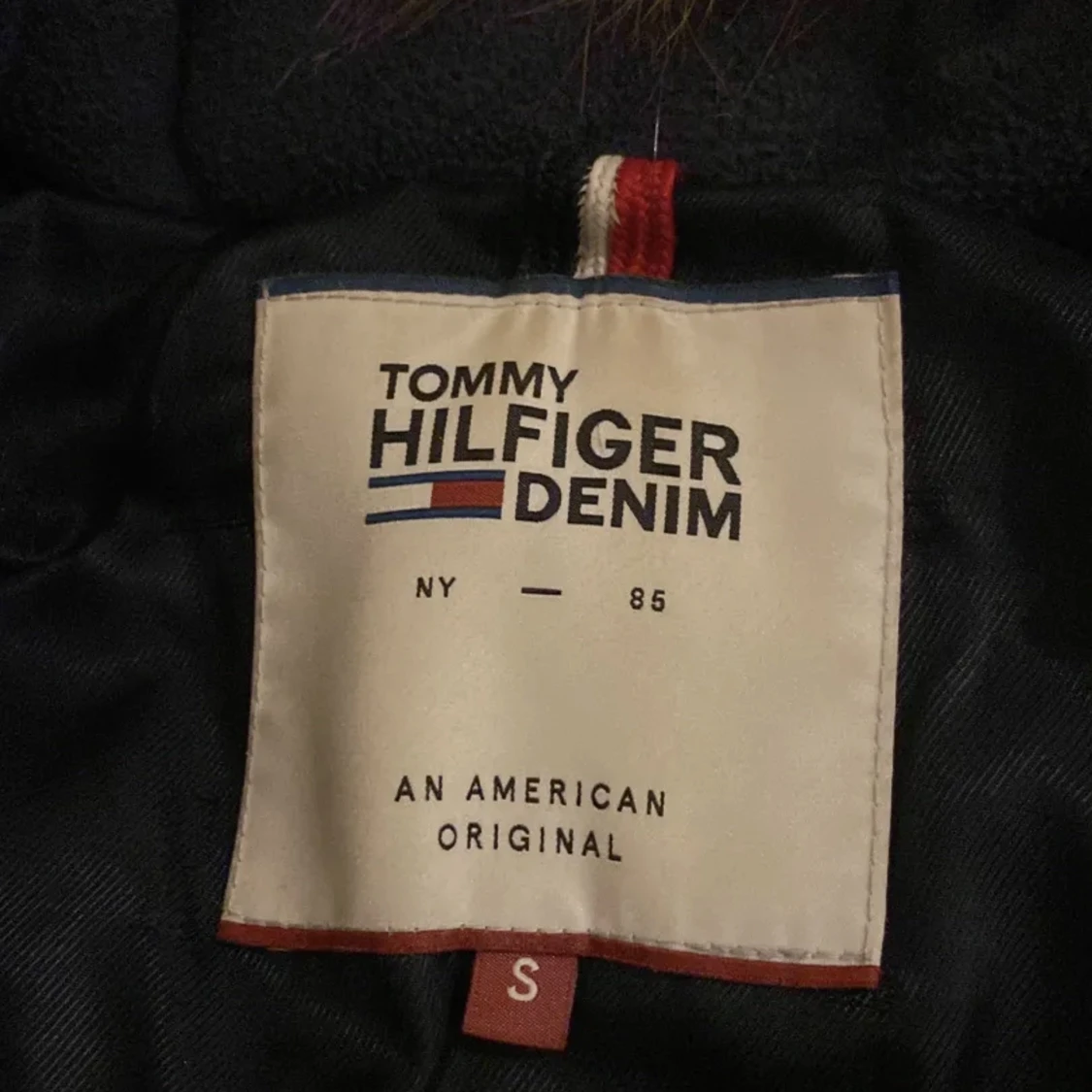 Tommy Hilfiger jacka  - 91