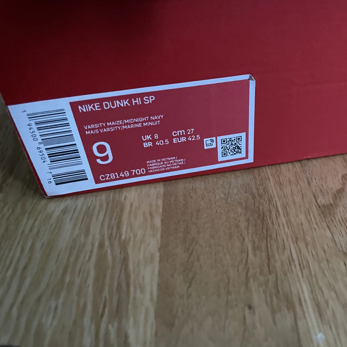 Nike Jordan 1 Michigan  - 91