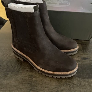 Timberland Chelsea Boots - Nya timeberland boots, färg brun och storlek 38,5.