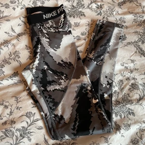 Träningstights - Träningtights från Nike 🤍
