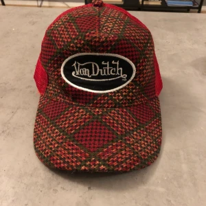 Von Dutch keps - Riktigt fet truckerkeps från Von Dutch!