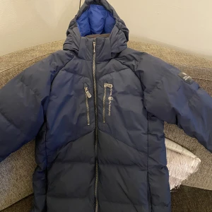 Sail Racing jacka (Strlk S) - Sail Racing jacka i storlek S, pris kan diskuteras vid snabb affär.