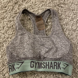 Sport bh  - Gymshark sport bh strl S! Väldigt gott skick! Pris 120 plus frakt 🫶🏼