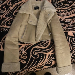 Bershka jacka - Aldrig använd