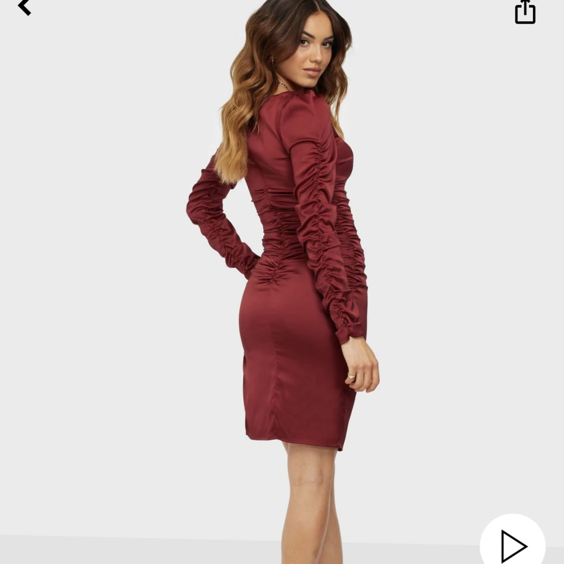 Nelly klänning aldrig använd  - 90