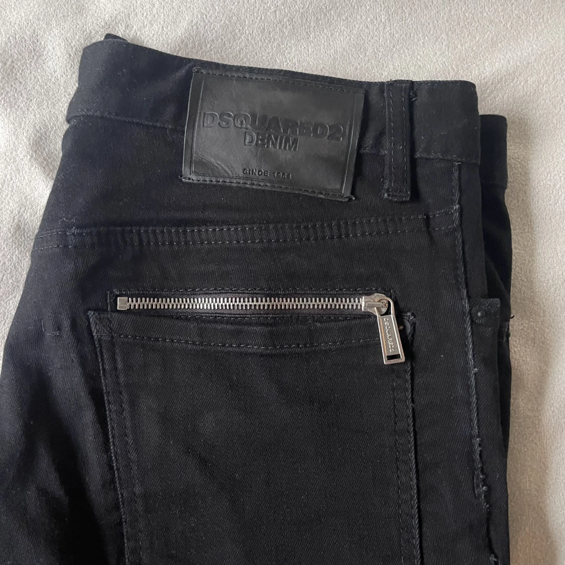 Dsquared2 jeans svarta - 90