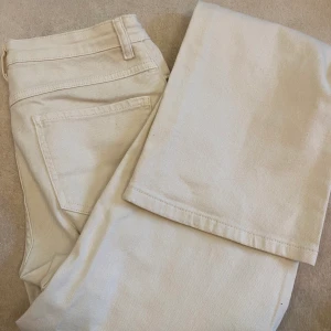 Slutsålda byxor - Slutsålda byxor från madlady som inte kommer tillbaka