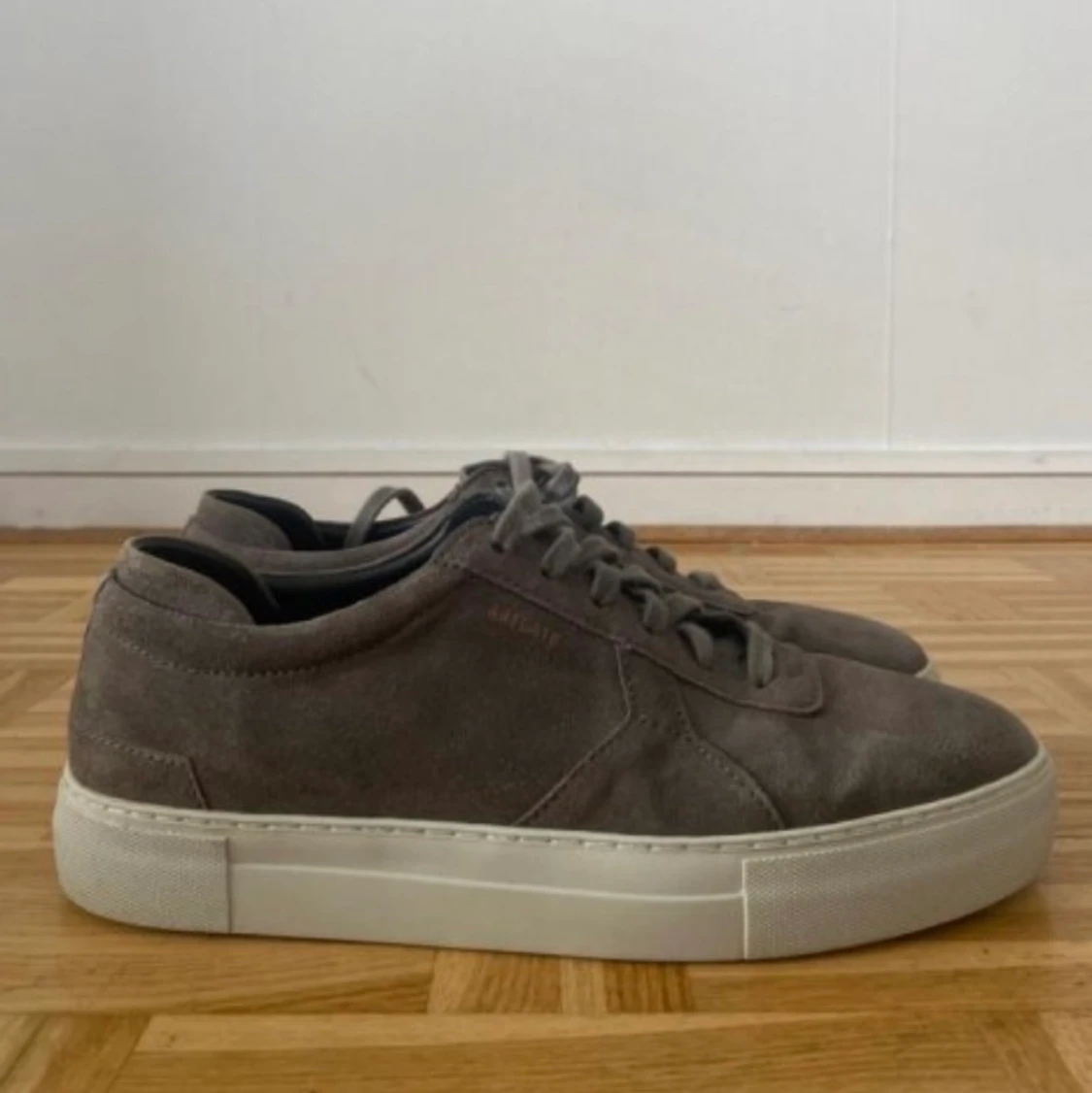 Axel Arigato Platform Suede 