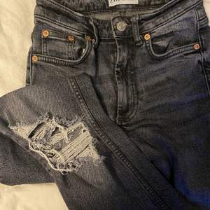 Snygga jeans från zara som inte kommer till användning 