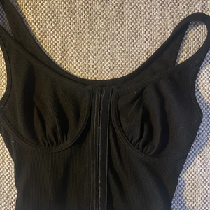 SHEIN  - Jätte fin topp från SHEIN aldrig använt eftersom lite förstor för mig men jätte fin!