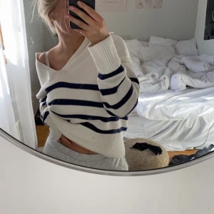 Tröja - Fin stickad tröja från Gina , kommer aldig till användning, 3 veckor gammal 