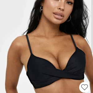 Bikitopp Nelly  - Bikinitopp från Nelly