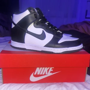Panda Dunk High - några panda dunks som jag köpte från kicks n stuff för typ några månader sen, storlek 38.5