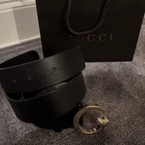 Gucci bälte i ny sick, säljer för 500kr för att den inte kommer till användning. Priset kan diskuteras! Hör av dig vid intresse!💕