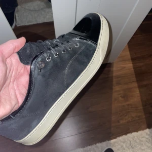 Lanvin skor - Säljer nu mina lanvin skor för de inte kommer till någon användning längre