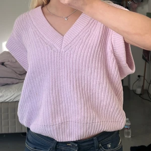 Stickad tröja - Stickad tröja från gina tricot, knappt använd 💞💞Frakten ingår inte i priset