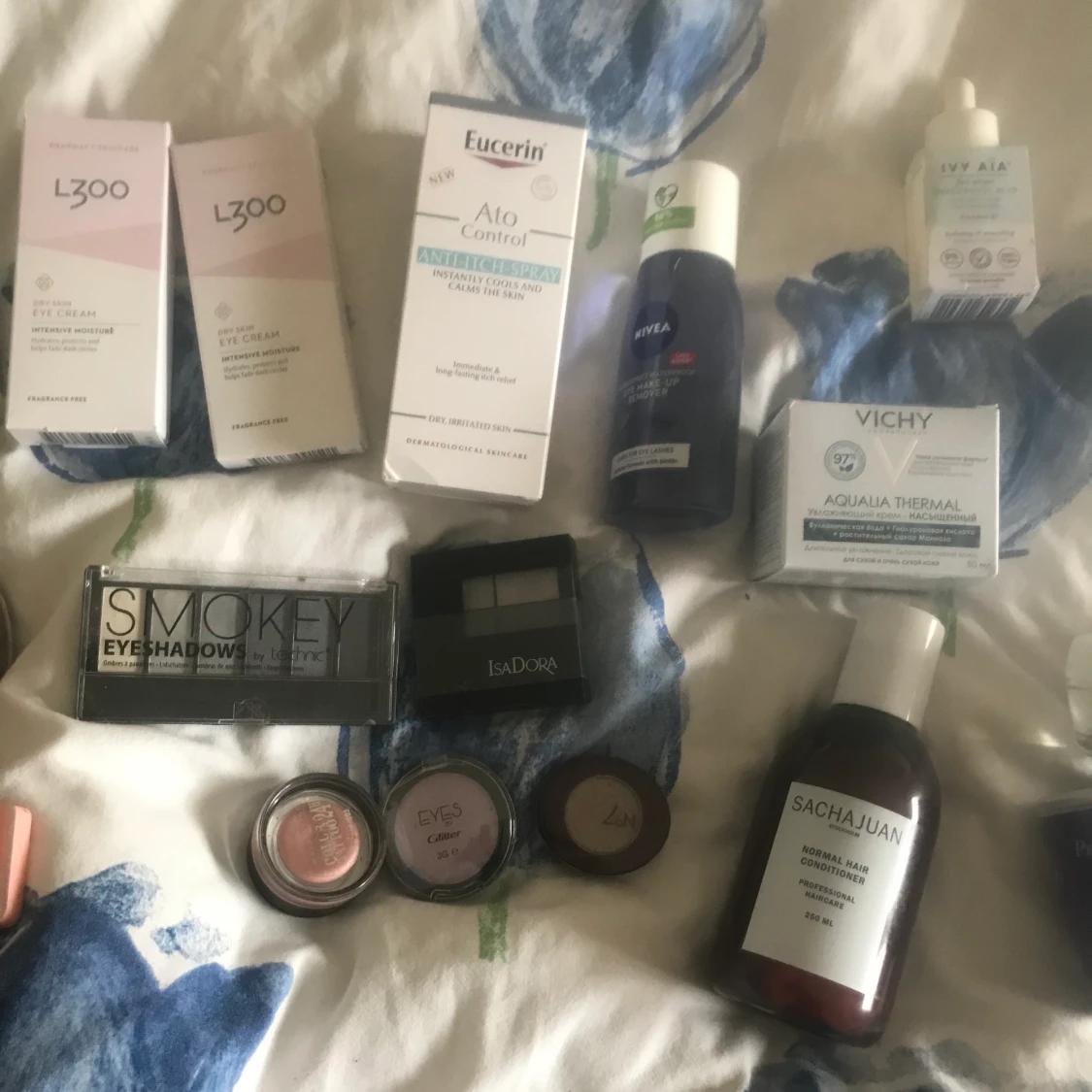 Helt nya smink, krämer o parfymer m.m