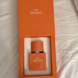 Parfym caia  - Oanvänd caia parfym, nypris 595kr