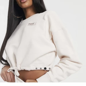 Puma crophoodie - Nyskick✨ nypris; 600