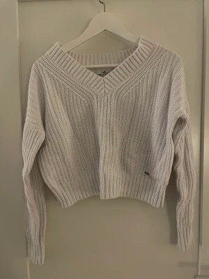 Stickade tröjor - Äkta Gant och holister tröjor, stl xs. Kostar 150 kr styck