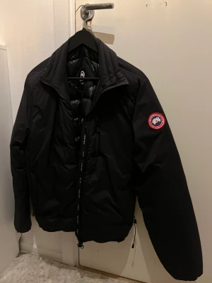 ÄKTA Canada goose jacka - XS, knappt använd 