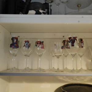 Gynning glas  - Säljer alla dessa pga nytt inköpt. Varsamt använda. Alla - 3 rödvin. 4 vitt vin. 2 champagne glas för 400kr eller 40kr/st. 