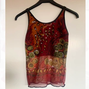 Meshtopp - Meshtopp, strl S. Passar xs & m då den är stretchig. Har en liten defekt på sömmen som är enkel att åtgärda.  