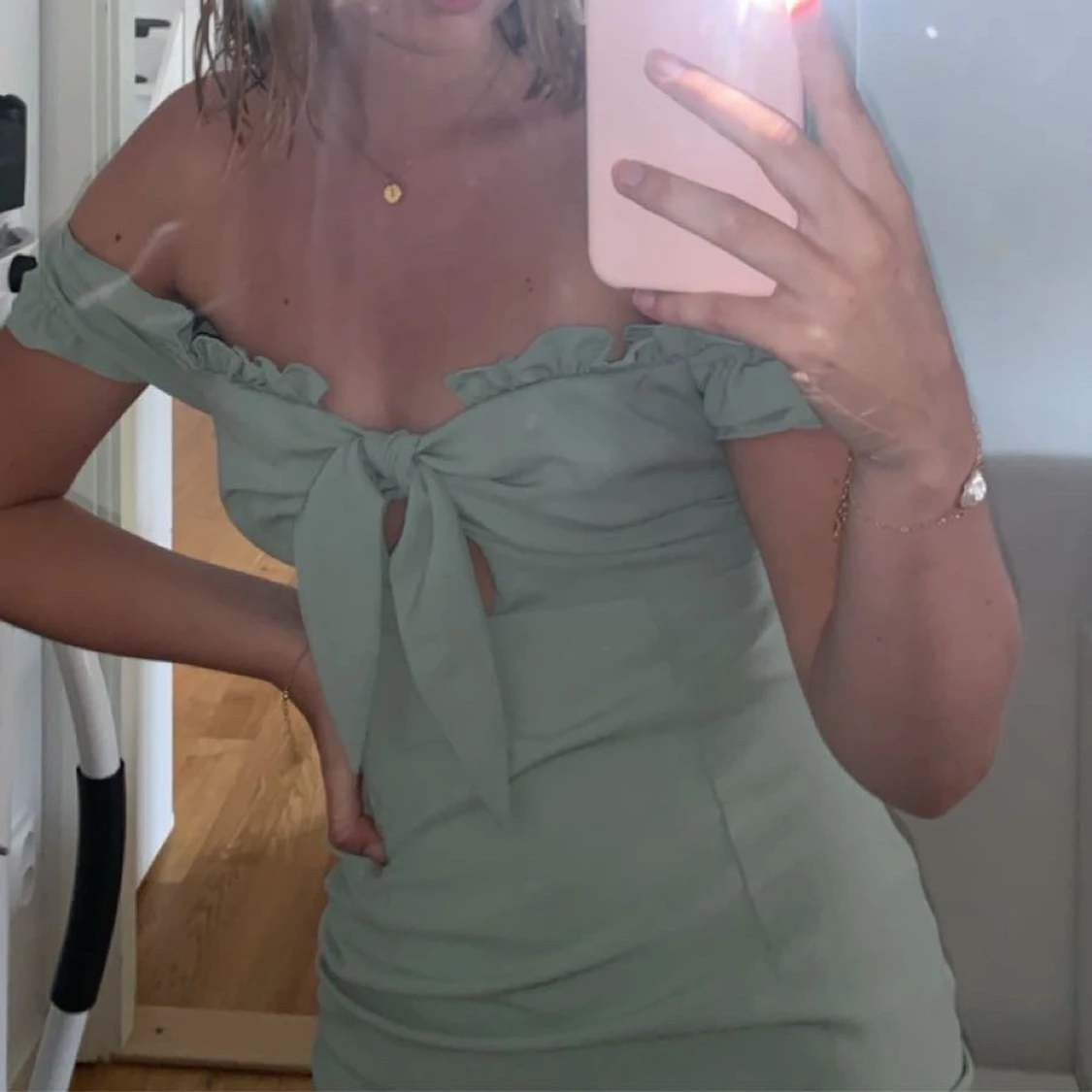 Urban Outfitters grön klänning  - 90